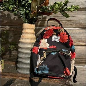 Herschel Mini backpack - floral pattern